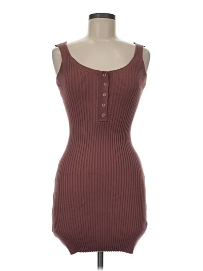 Pre-owned Missguided Casual Dress In Burgundy