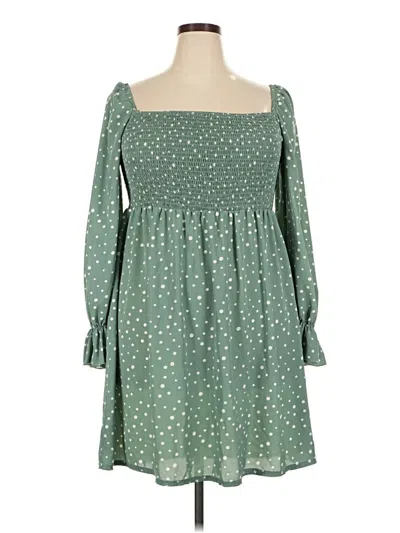 Pre-owned Missguided Casual Dress In Green