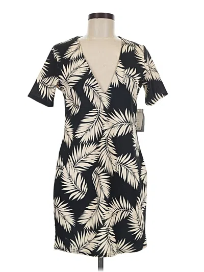 Pre-owned Missguided Casual Dress In Ivory
