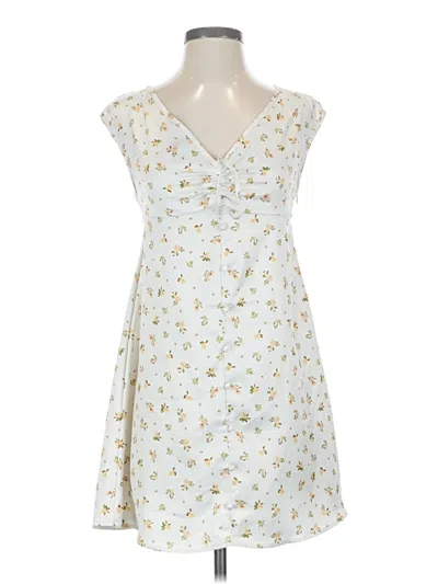 Pre-owned Missguided Casual Dress In White