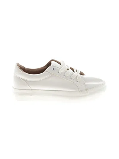 Pre-owned Missguided Sneakers In White