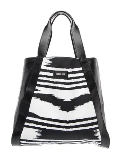 Pre-owned Missoni Canvas Shoulder Bag In Black