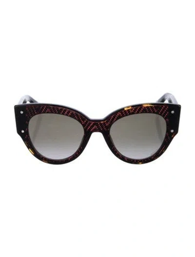 Pre-owned Missoni Cat-eye Tinted Sunglasses In Brown