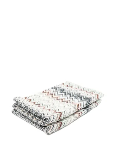 Missoni Zig-zag Fringed Throw In Neutral
