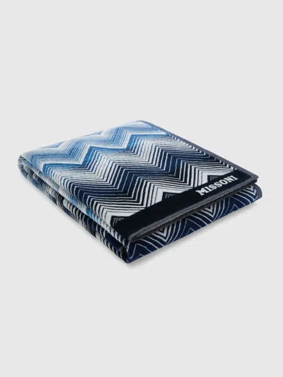 Missoni Marea Beach Towel In 100% Cotton 180x100 Cm With Zig Zag Pattern In Blue
