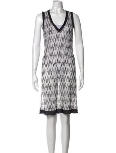 Pre-owned Missoni Patterned Knee-length Dress In White