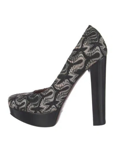 Pre-owned Missoni Printed Pumps In Multi