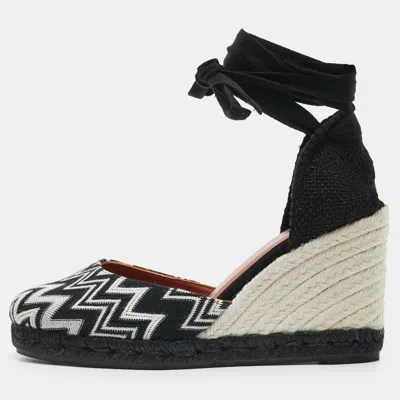 Pre-owned Missoni Size 37 Black/white Fabric And Raffia Chevron Wedge Sandals