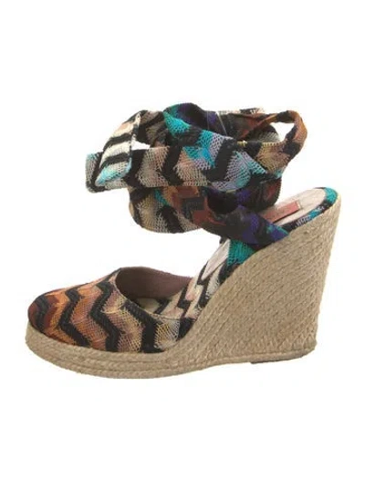 Pre-owned Missoni Striped Braided Accents Slingback Pumps In Black