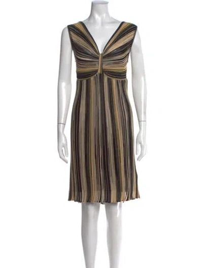 Pre-owned Missoni Striped Knee-length Dress In Neutral