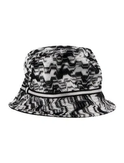 Pre-owned Missoni Two-toned Patterned Bucket Hat In Black