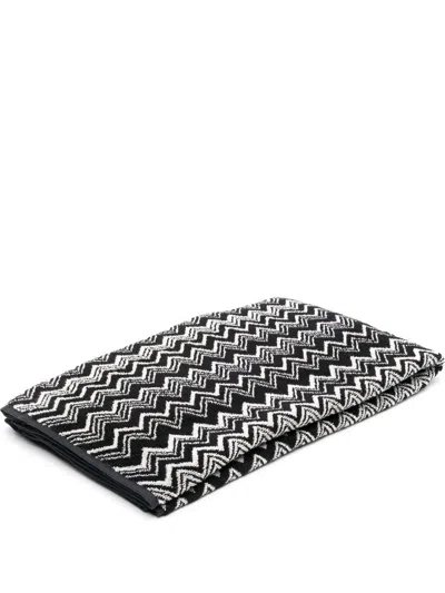Missoni Zigzag-pattern Beach Towel In Schwarz