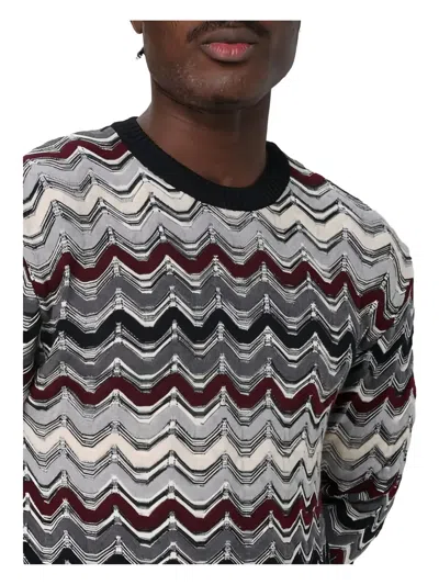 MISSONI ZIGZAG-PATTERN CREW-NECK SWEATER