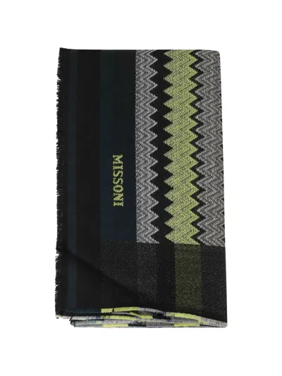 Missoni Zigzag-pattern Frayed Scarf In Black