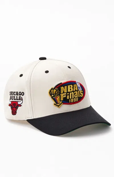 Mitchell & Ness 1998 Nba Finals Snapback Hat In White/black