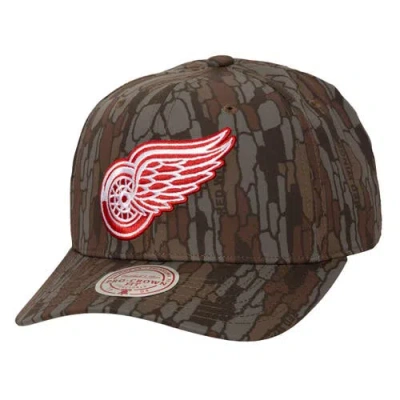 Mitchell & Ness Camo Detroit Red Wings Hidden Camo Pro Crown Adjustable Hat