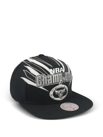 Mitchell & Ness Chicago Bulls 1998 Championship Flipside Snapback Cap In Black