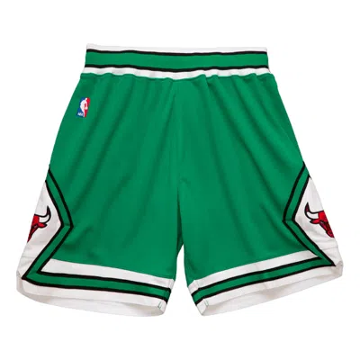 Mitchell & Ness Nba 08 "bulls" Authentic Shorts In Green