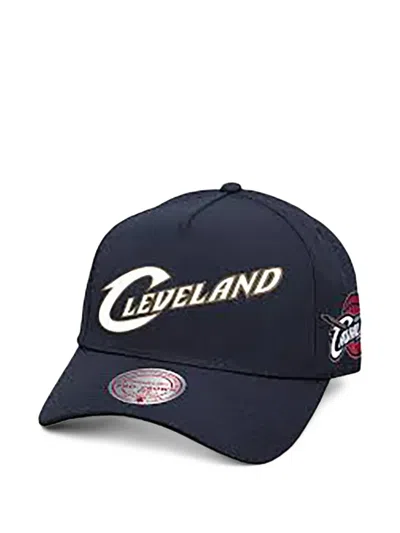 Mitchell & Ness Cleveland Logo-embroidered Baseball Cap In Blue