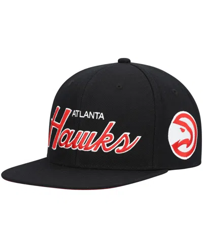 MITCHELL & NESS MEN'S MITCHELL & NESS BLACK ATLANTA HAWKS HARDWOOD CLASSICS SCRIPT 2.0 SNAPBACK HAT