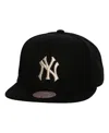 Mitchell & Ness Men's  Black New York Yankees Cooperstown Collection True Classics Snapback Hat In Black