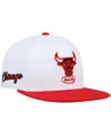 Mitchell & Ness Men's  White And Red Chicago Bulls Hardwood Classics Snapback Hat In White,red