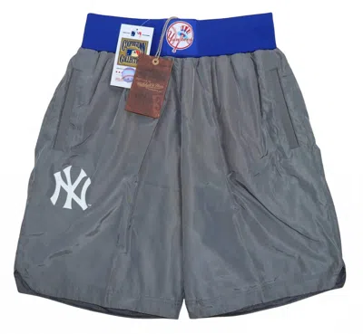 Mitchell & Ness Men's Mlb Baseball Cooperstown Collection Insignia New York Yankees Shorts In Grey In Gray