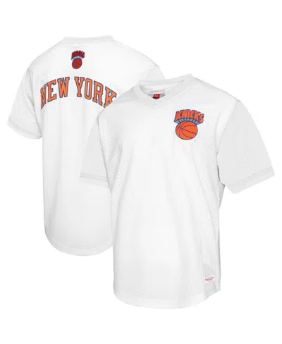 Mitchell & Ness Men's White New York Knicks Hardwood Classics Batting Practice Mesh Jersey T-shirt