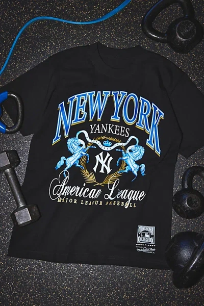 Mitchell & Ness Mlb Team Logo Graphic Tee In Black/new York Yankees, Men's At Urban Outfitters