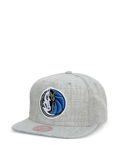 Mitchell & Ness Nba Dallas Mavericks Team Heather Snapback Cap In Gray