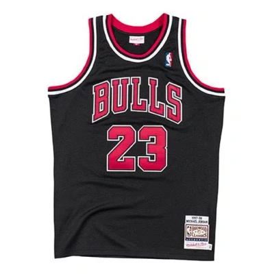 Mitchell & Ness Nba Michael Jordan Chicago Bulls 1997/98 Authentic Jersey #23 In Black