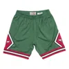 Mitchell & Ness X Nba 2008-09 Chicago Bulls Swingman Shorts In Green
