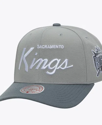 Mitchell & Ness Sacramento Kings Thunderstorm Pro Crown Structured Snapback Hat In Gray