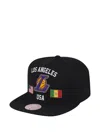 Mitchell & Ness Snapback Hat In Black