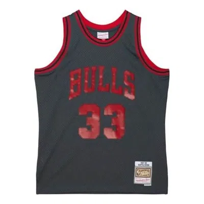 Mitchell & Ness X Nba Chicago Bulls 1997-98 Space Knit Swingman Jersey 'scottie Pippen 33' In Gray