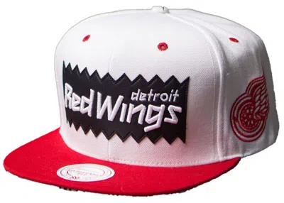 Pre-owned Mitchell & Ness Detroit Wings Sta3 Wool Snapback Cap In White/red