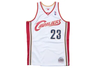 Pre-owned Mitchell & Ness Men's  Lebron James Cleveland Cavaliers 200304 Swingman Jersey In White