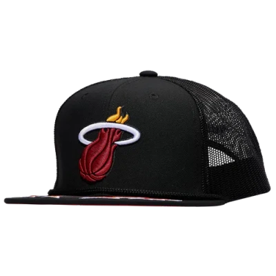 Mitchell & Ness Mens Miami Heat  Heat Recharge Trucker Hat In Black