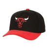 Mitchell & Ness Men's  Black Distressed Chicago Bulls Corduroy Pro Crown Adjustable Hat In Black