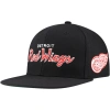 Mitchell & Ness Men's  Black Detroit Red Wings Core Team Script 2.0 Snapback Hat In Black