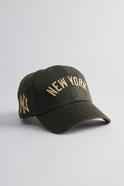Mitchell & Ness Mlb New York Yankees Leather Dad Hat In Green, Men's At Urban Outfitters