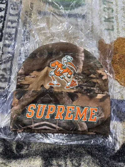 Pre-owned Mitchell Ness X Ncaa Supreme Mitchell & Ness Ncaa Beanie Camo In Green