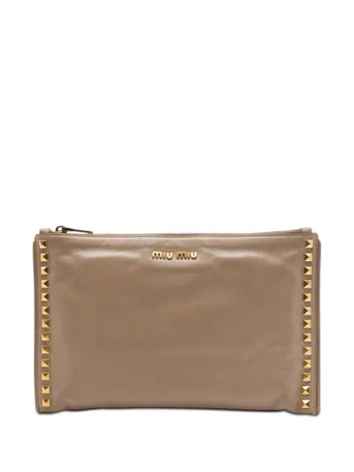 Pre-owned Miu Miu 2010-2026 Studded Leather Zip Clutch Bag In Neutrals