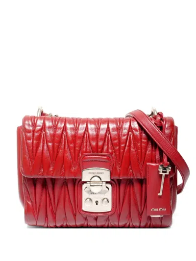 Pre-owned Miu Miu 2015-2020s Matelasse Shoulder Bag In Red