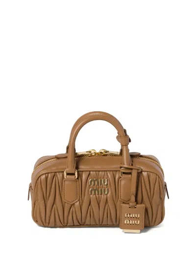 Miu Miu Schultertasche Aus Matelasse-leder In Brown