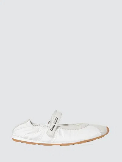 Miu Miu Ballet Flat Woman In White