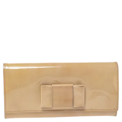Miu Miu Beige Patent Leather Bow Continental Wallet In Brown