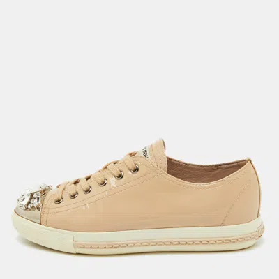 Pre-owned Miu Miu Beige Patent Leather Cap Toe Crystal Embellished Low Top Sneakers Size 37.5