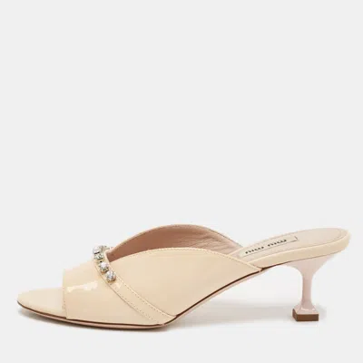 Pre-owned Miu Miu Beige Patent Leather Crystal Embellished Open Toe Mules Size 36