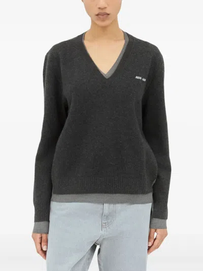 Miu Miu Cashmere Sweater In Grau